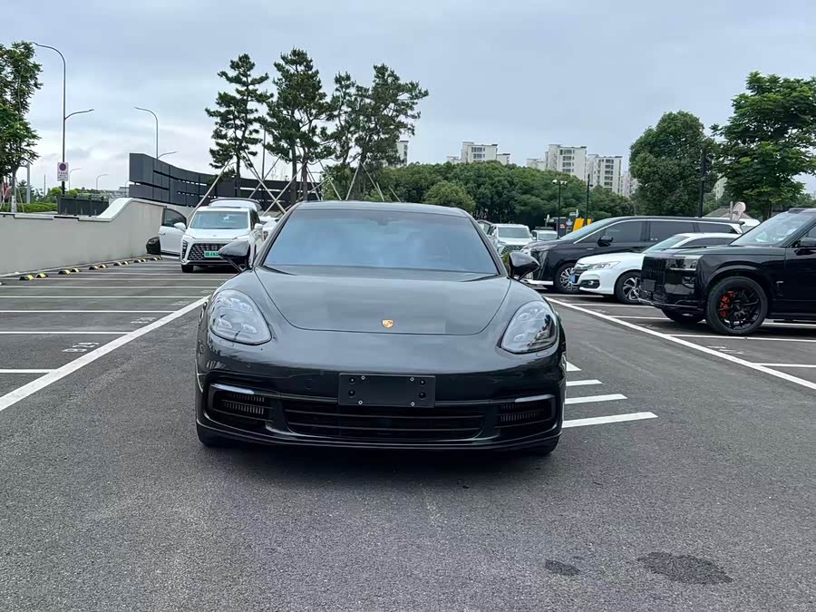 Porsche Panamera 2019