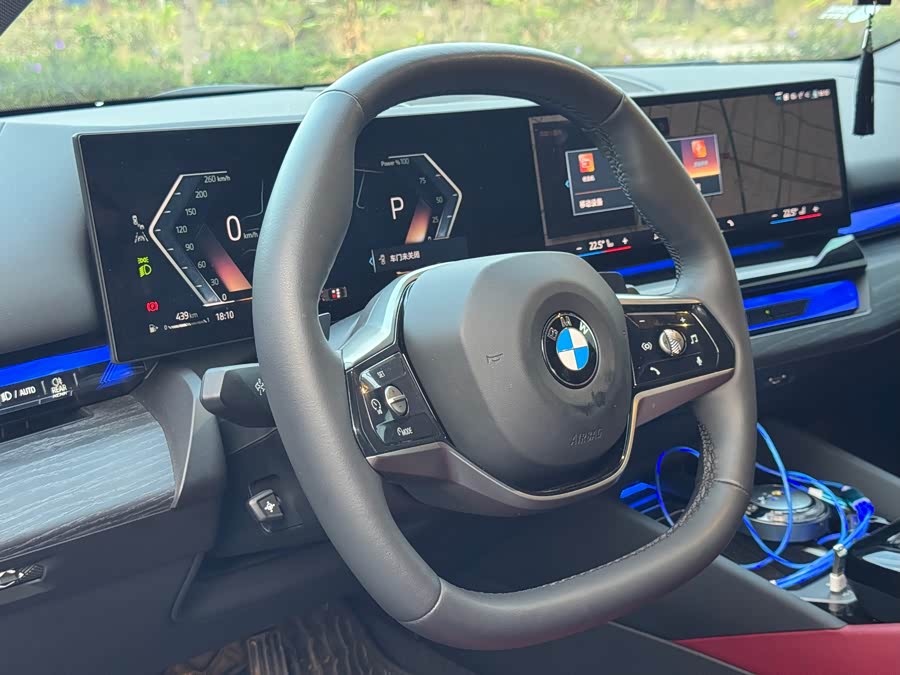 BMW 5 Series 2024 — фото 14