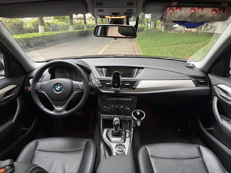 BMW X1 2015 — фото 14