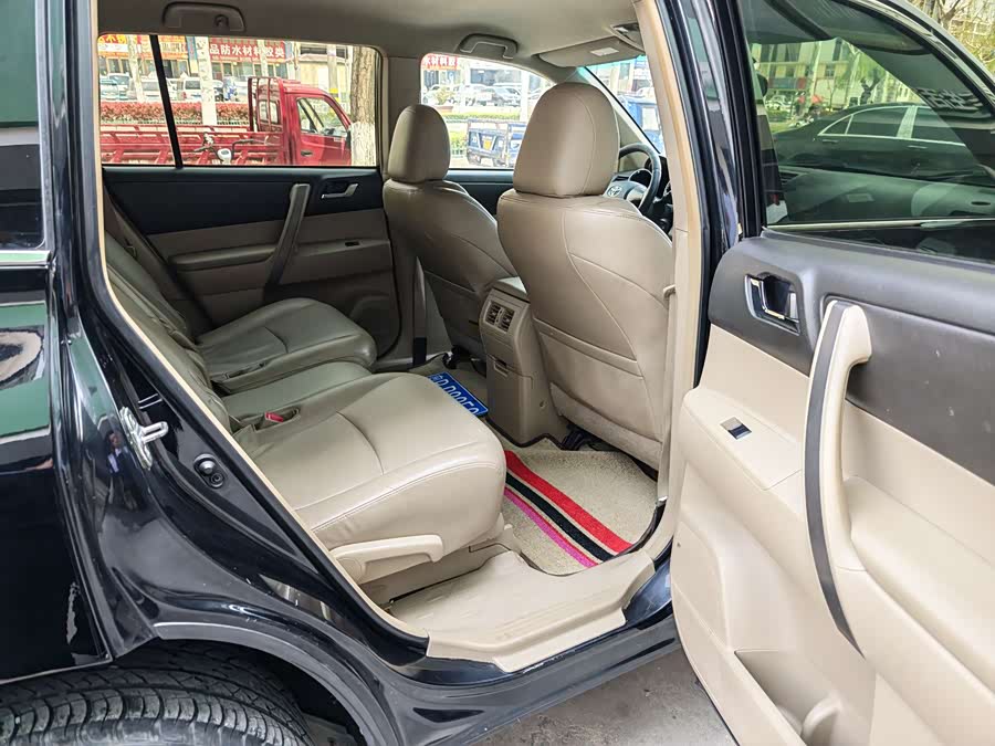 Toyota Highlander 2011