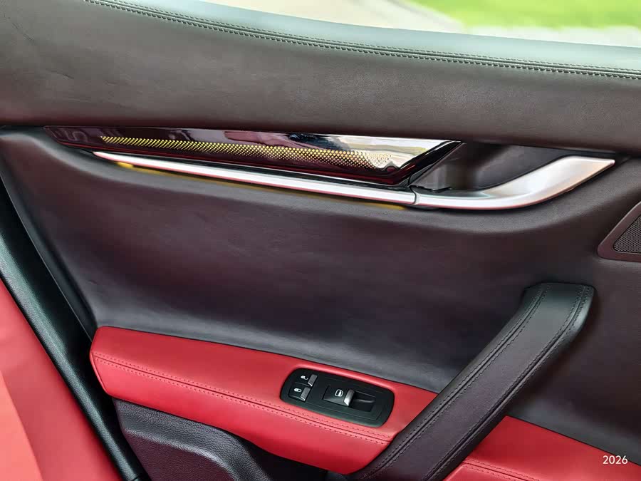 Maserati Ghibli 2014