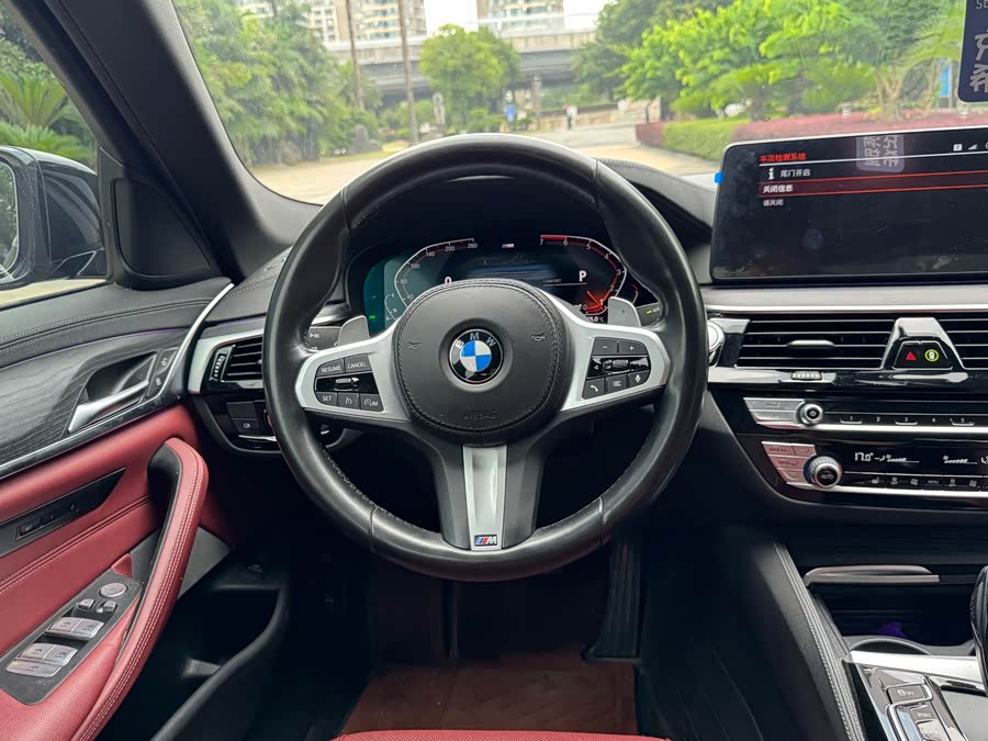 BMW 5 Series 2022 — фото 11