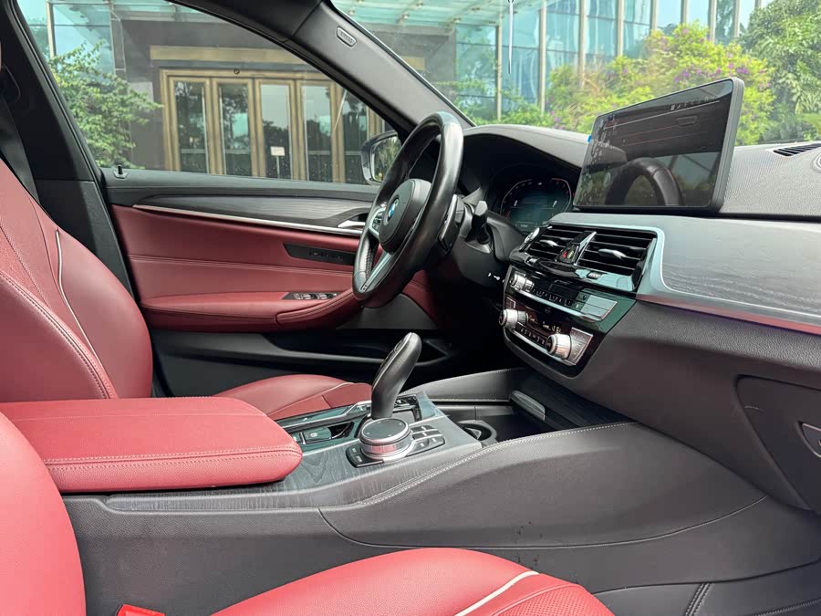 BMW 5 Series 2022 — фото 14