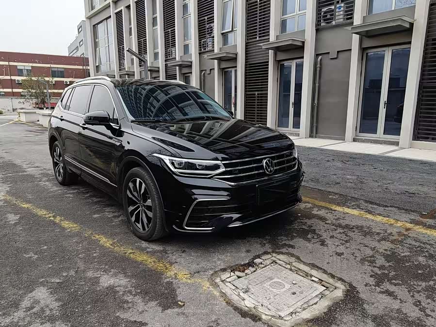 Volkswagen Tiguan L 2023
