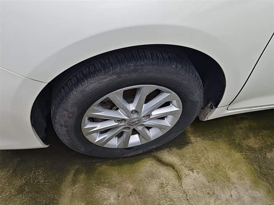 Toyota Camry 2016 — фото 23