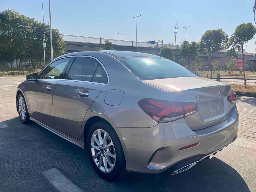 Mercedes-Benz A-Class 2021 — фото 10
