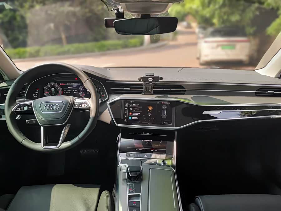 Audi A6L 2021