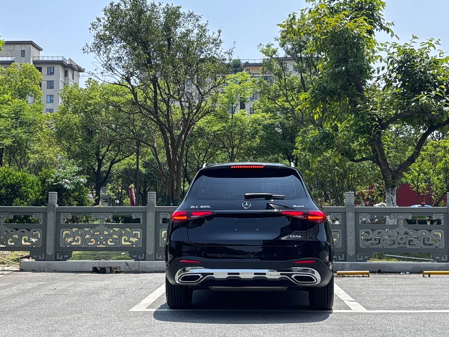 Mercedes-Benz GLC 2024