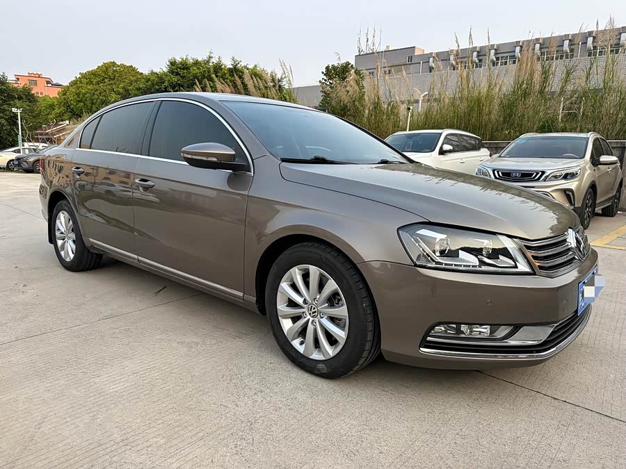 Volkswagen Magotan 2012