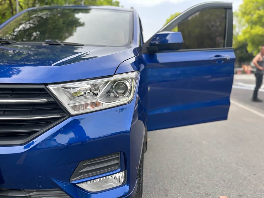 Wuling Hongguang 2018