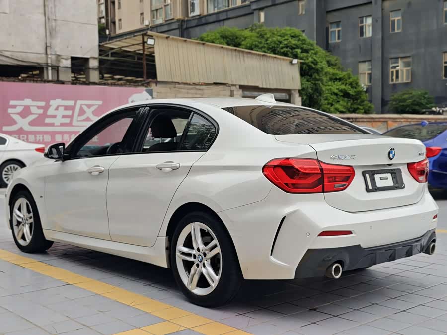 BMW 1 Series 2020 — фото 18