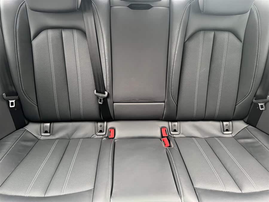 Audi A4L 2022