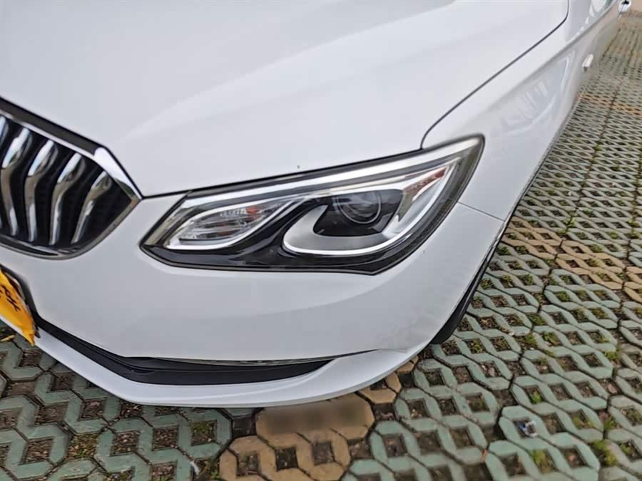 Buick Excelle 2017 — фото 24