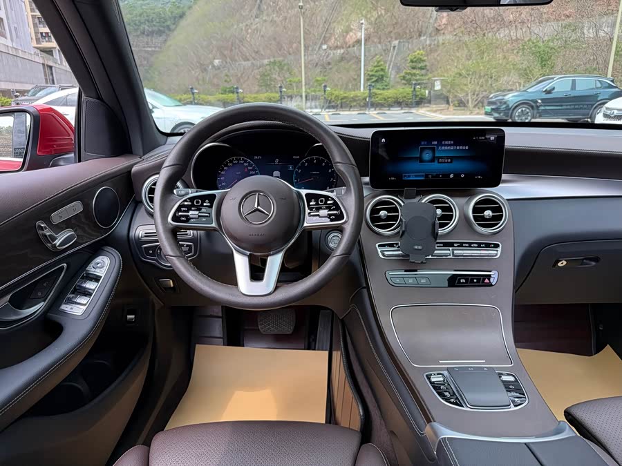 Mercedes-Benz GLC 2020 — фото 11