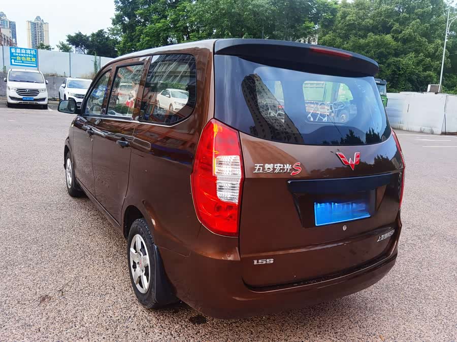 Wuling Hongguang 2018
