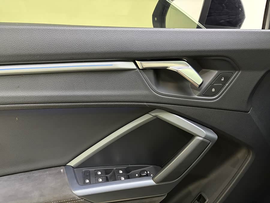 Audi Q3 Sportback 2022 — фото 16