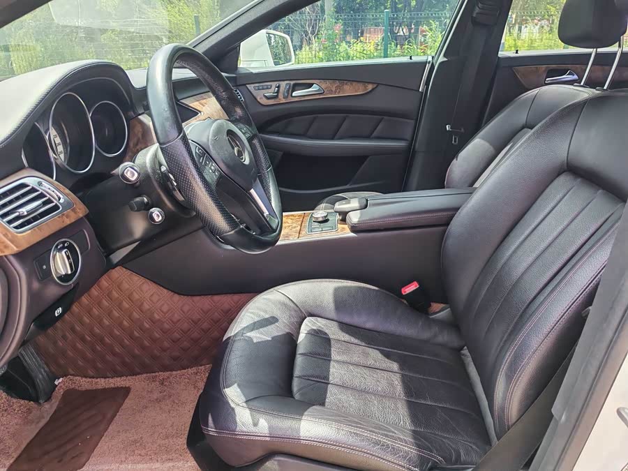 Mercedes-Benz CLS 2012