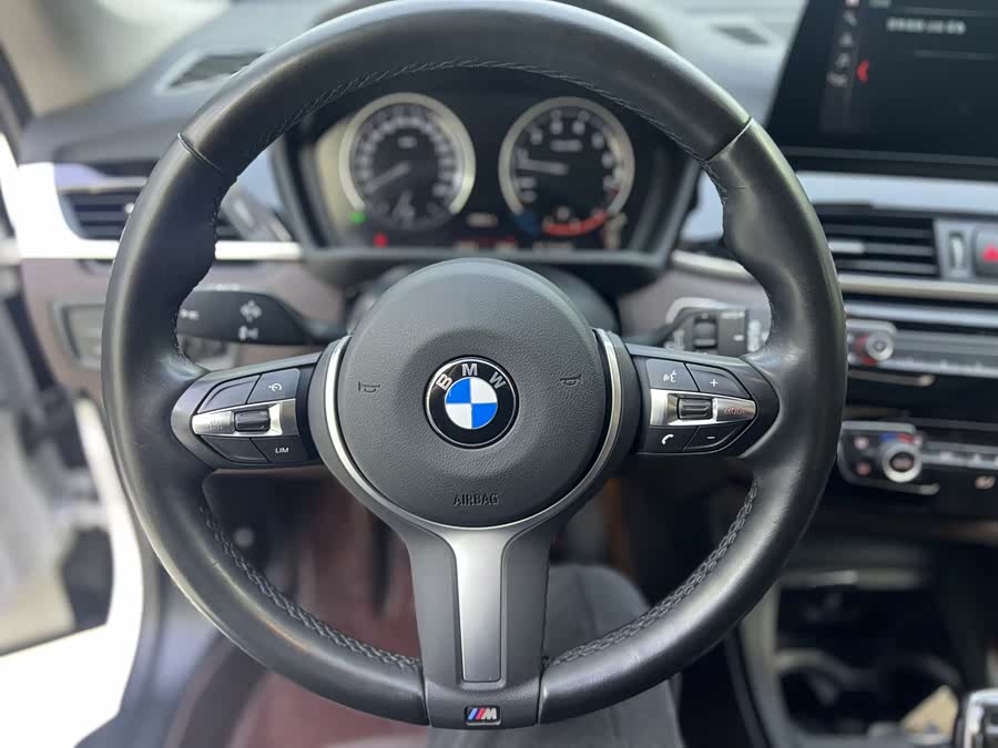 BMW X1 2022 — фото 13