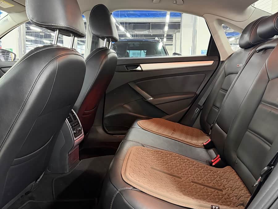 Volkswagen Passat 2014