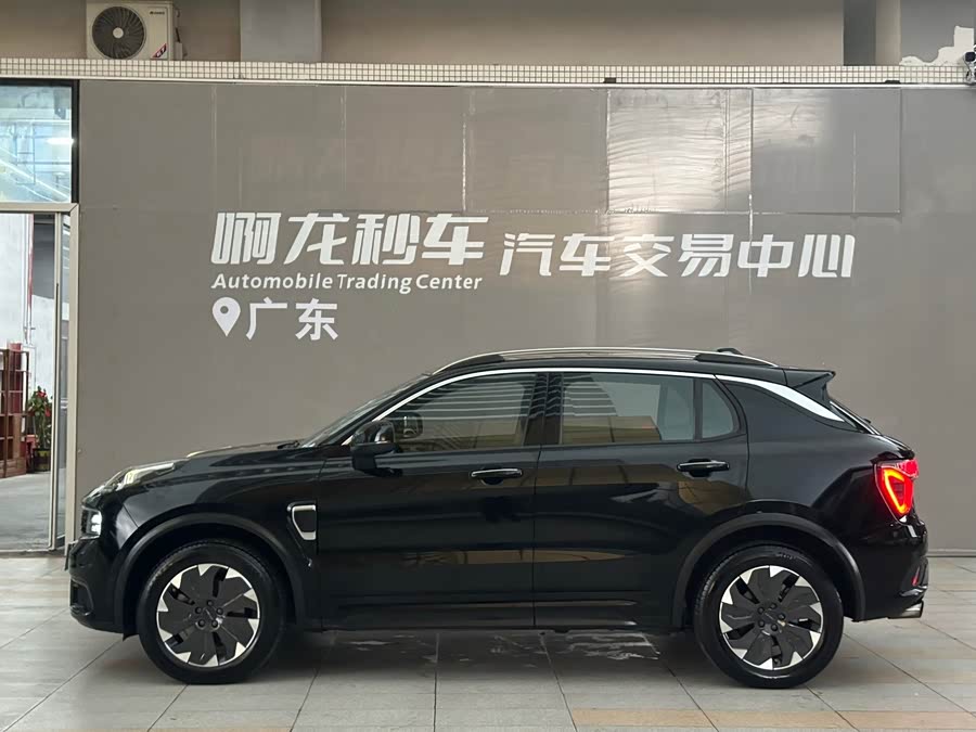 Lynk & Co 01 EM-P 2018