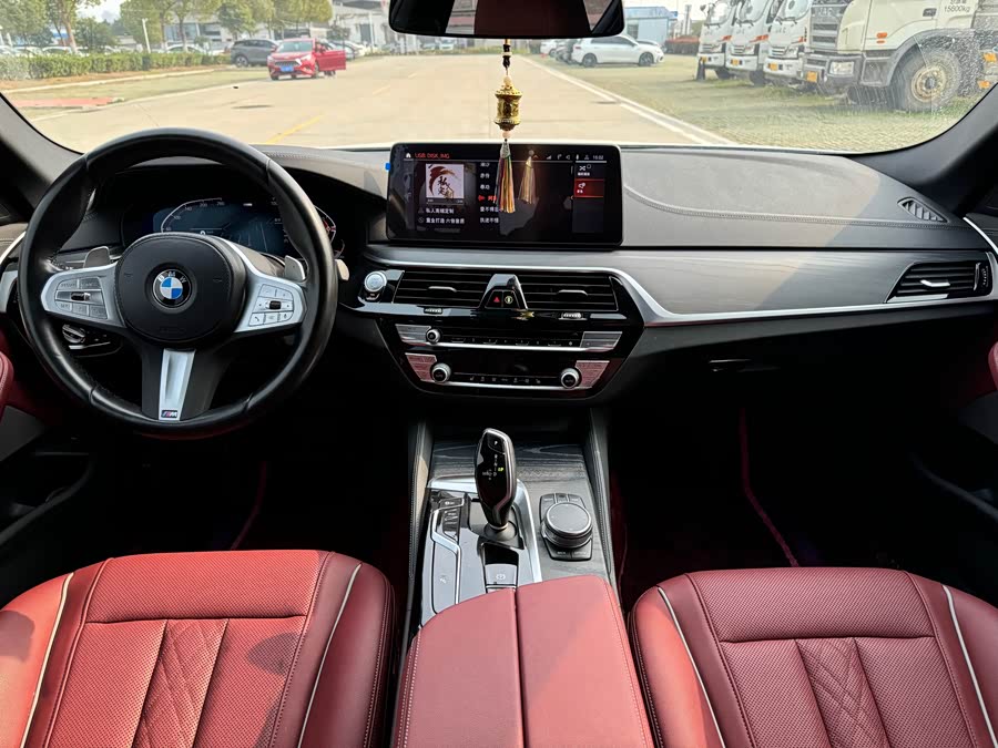 BMW 5 Series 2023