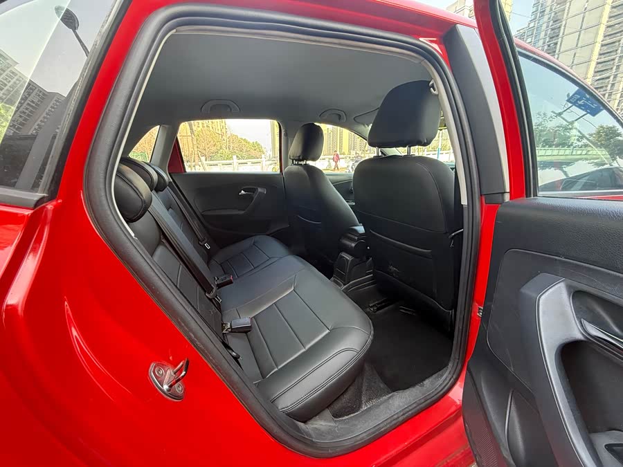 Volkswagen Polo 2014