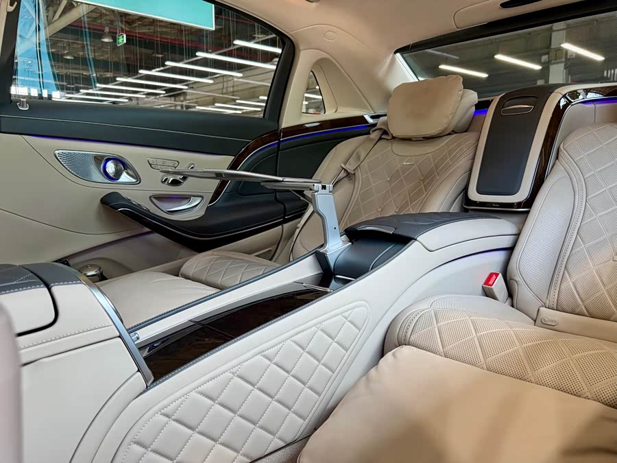 Mercedes-Benz Maybach S-Class 2017 — фото 37