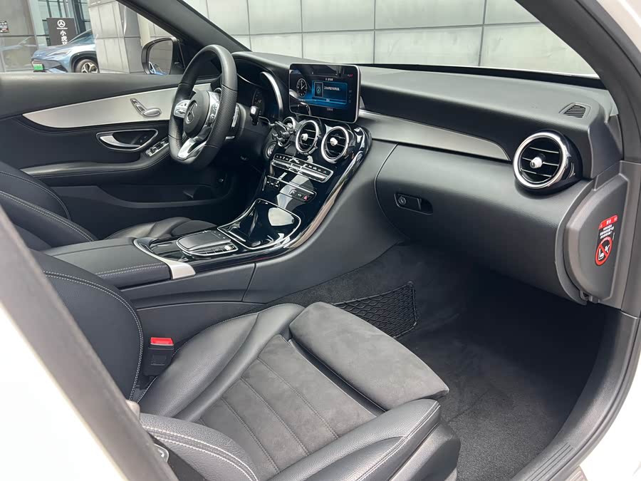 Mercedes-Benz C-Class 2019 — фото 8