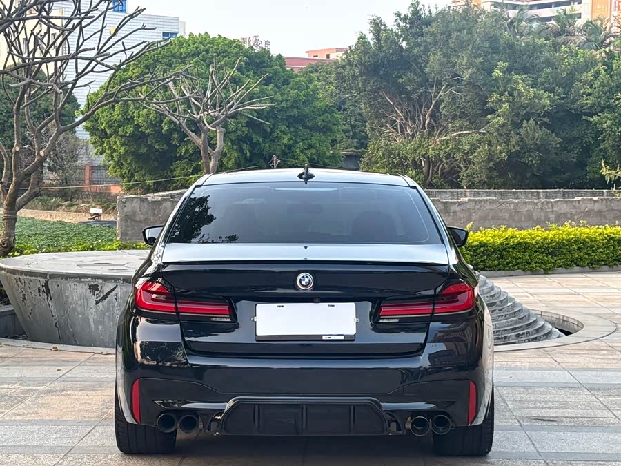 BMW 5 Series 2022 — фото 8