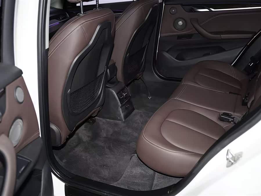 BMW X1 2022 — фото 15