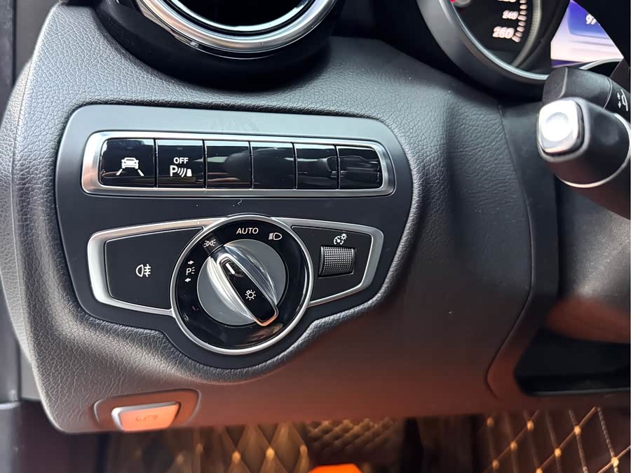 Mercedes-Benz C-Class 2017