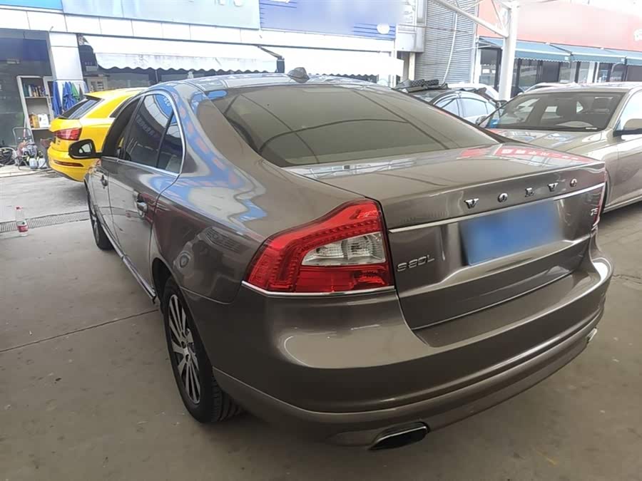Volvo S80L 2014