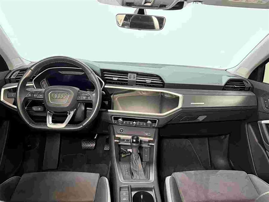 Audi Q3 2022 — фото 10