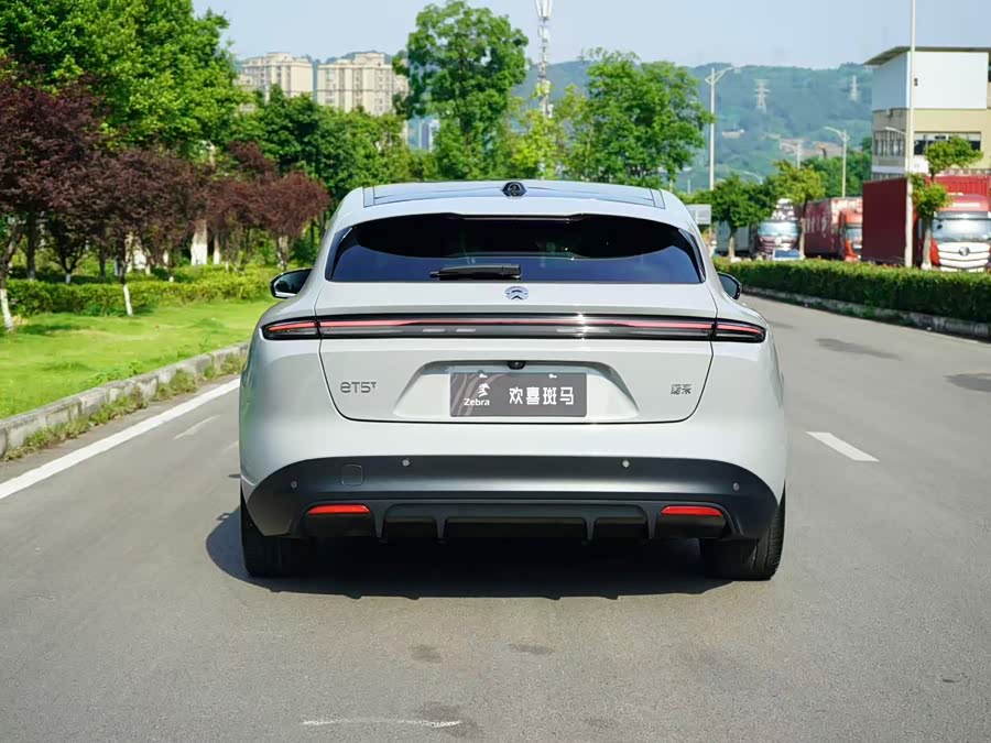 NIO ET5T 2024
