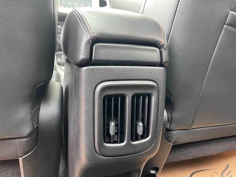 Jeep Compass 2017 — фото 15