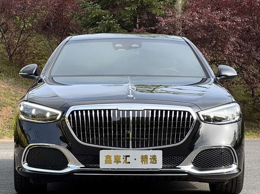 Mercedes-Benz Maybach S-Class 2025