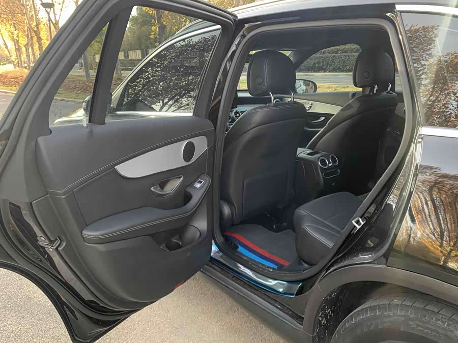 Mercedes-Benz GLC 2021
