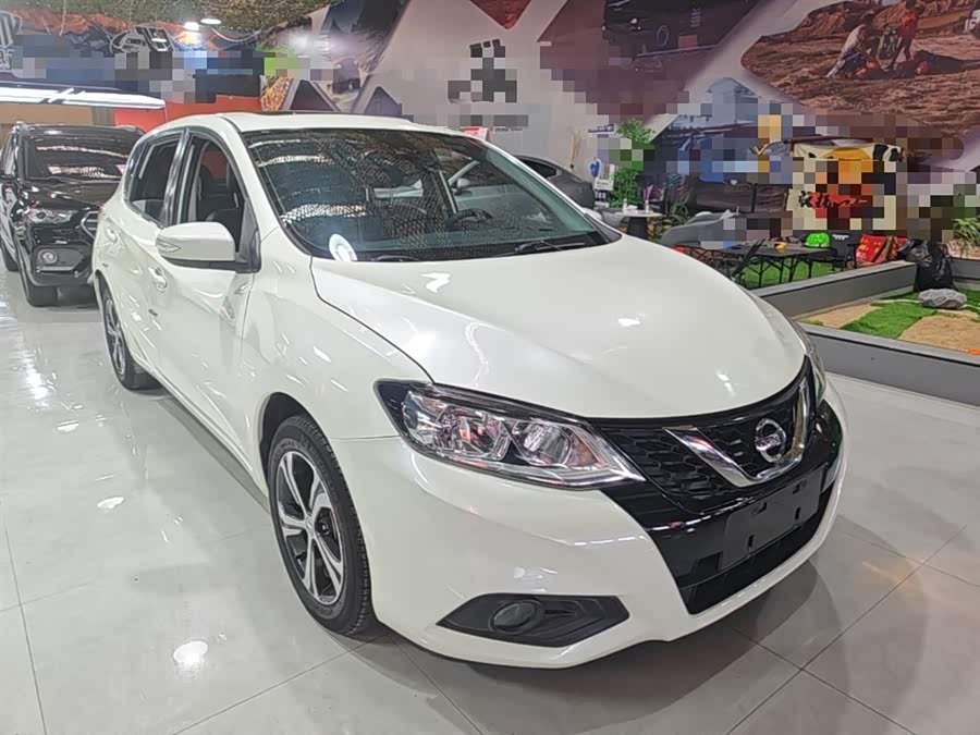 Nissan Tiida 2016