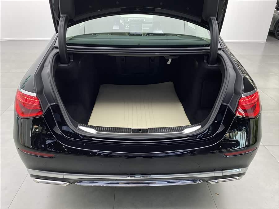 Mercedes-Benz Maybach S-Class 2021 — фото 35