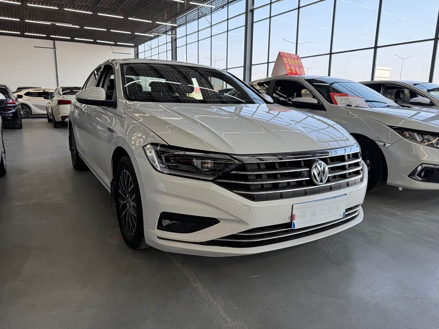 Volkswagen Sagitar 2020