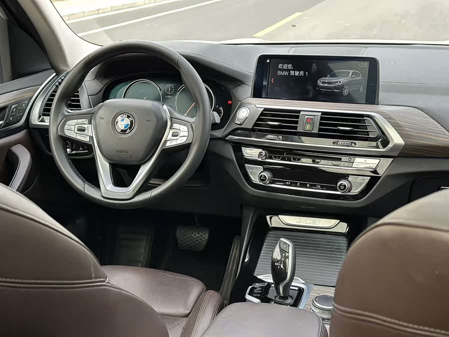 BMW X3 2018 — фото 14