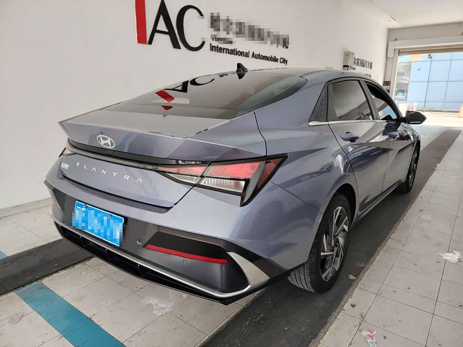 Hyundai Elantra 2023