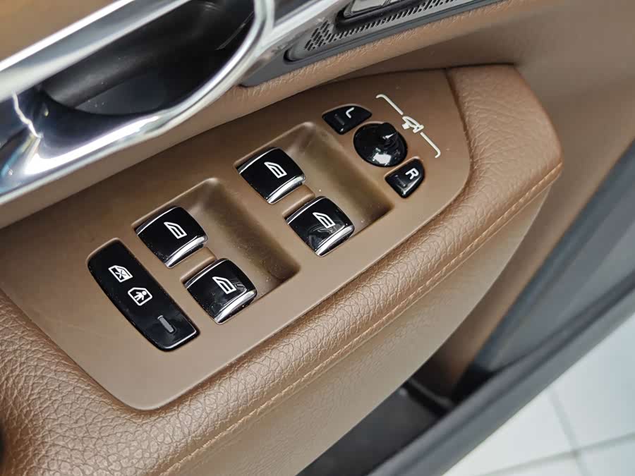 Volvo S90 2019 — фото 10