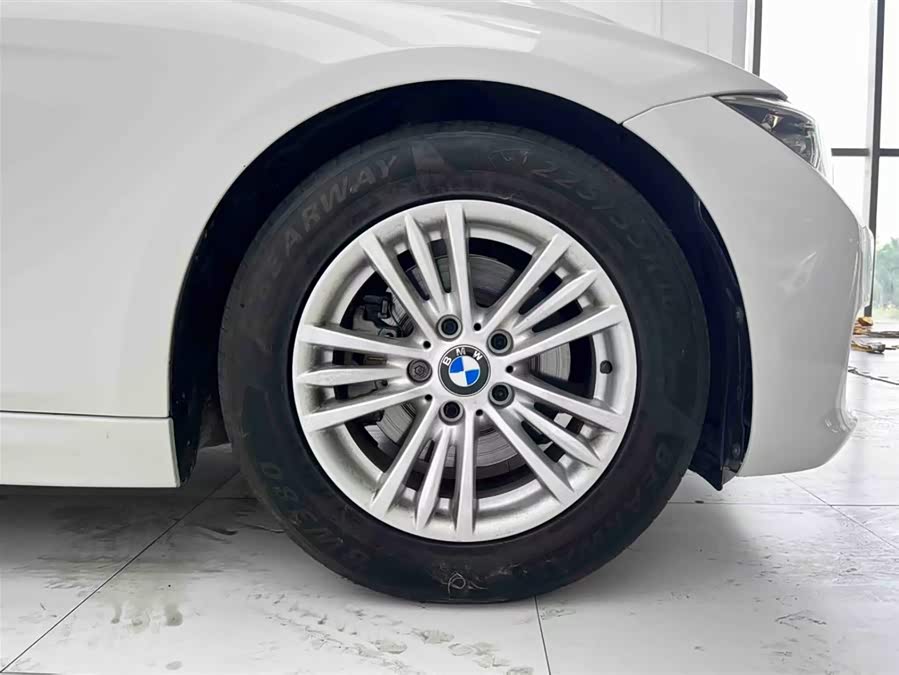BMW 3 Series 2016 — фото 8
