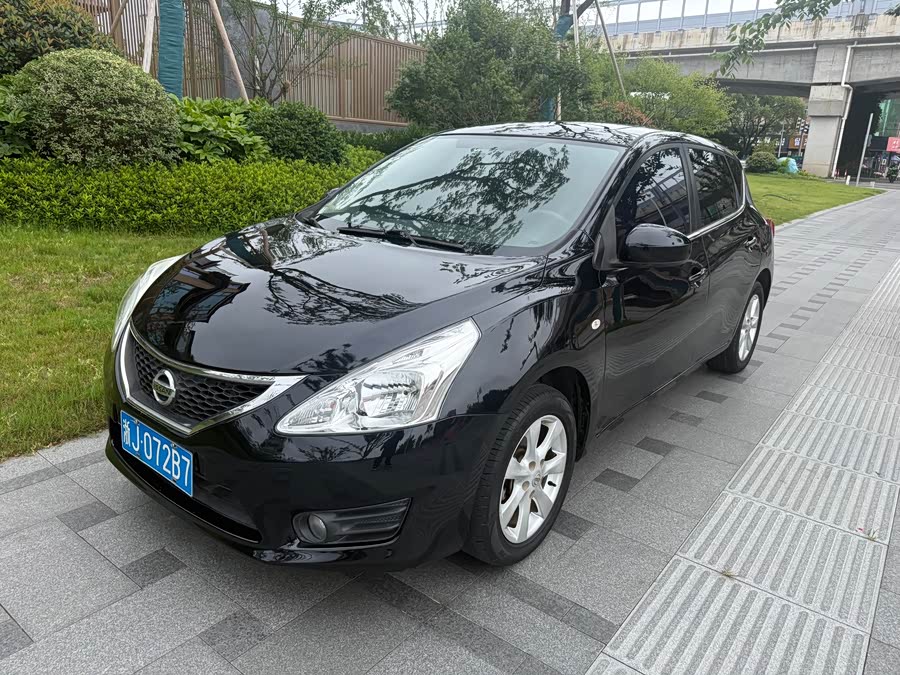 Nissan Tiida 2011