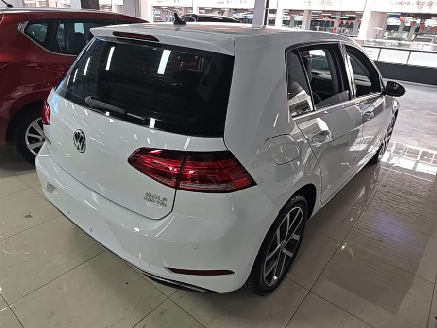 Volkswagen Golf 2020