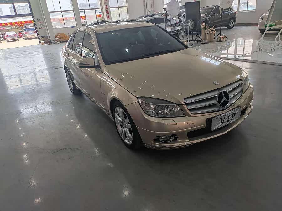 Mercedes-Benz C-Class 2010