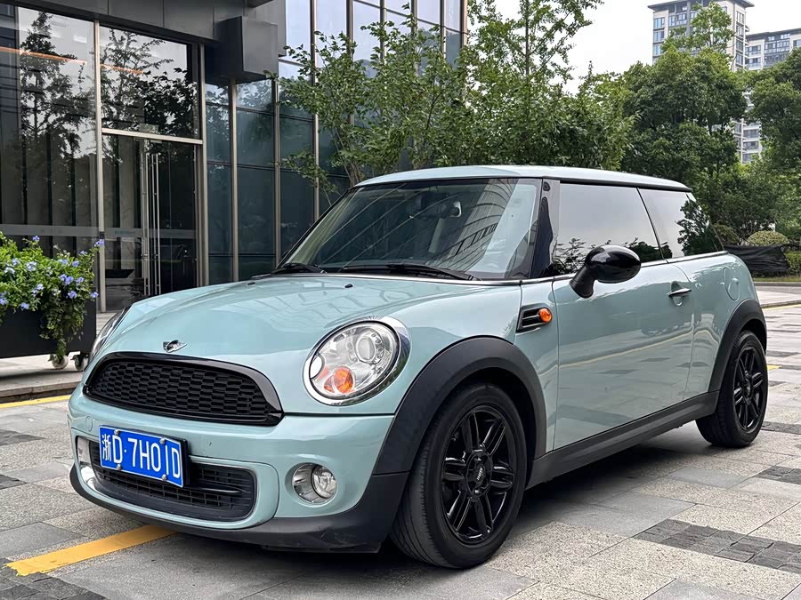 MINI MINI 2012