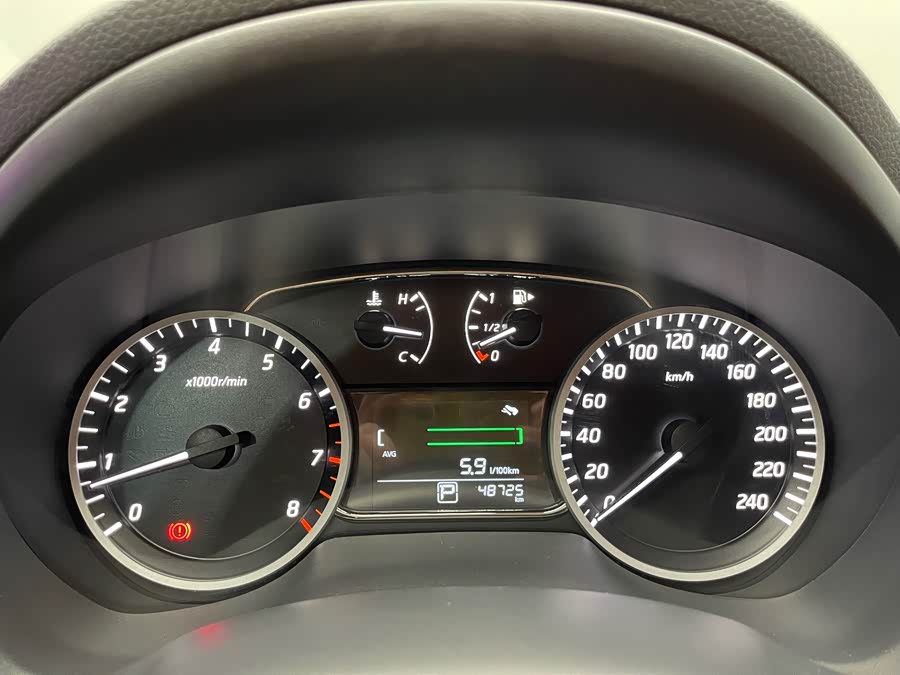 Nissan Sylphy 2022 — фото 16
