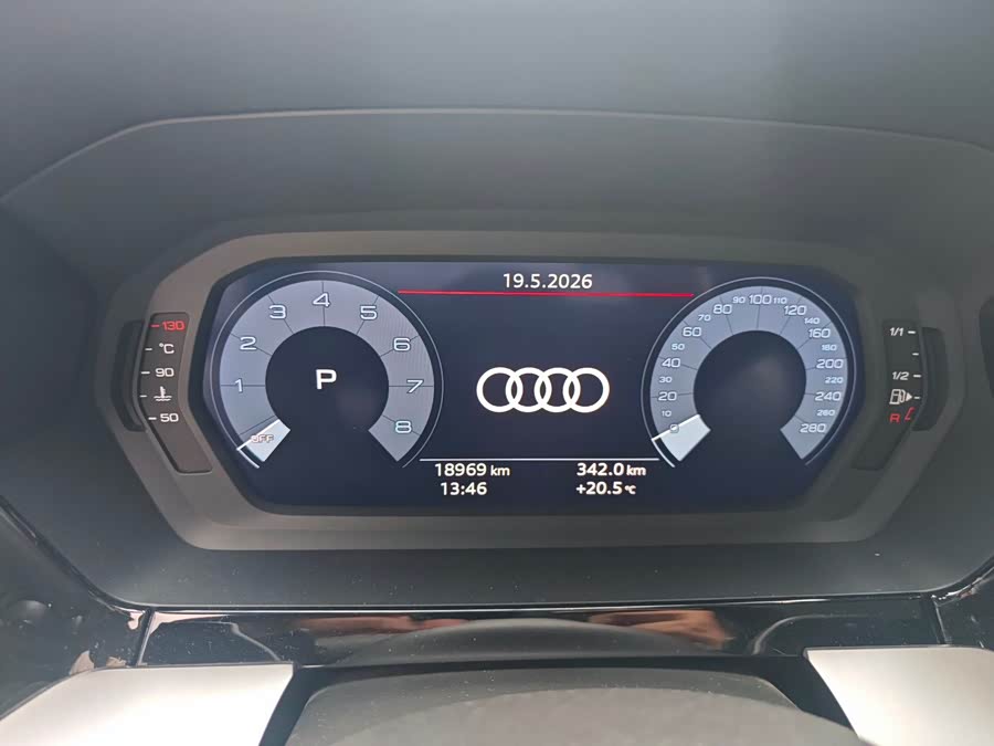 Audi A3 2023 — фото 11